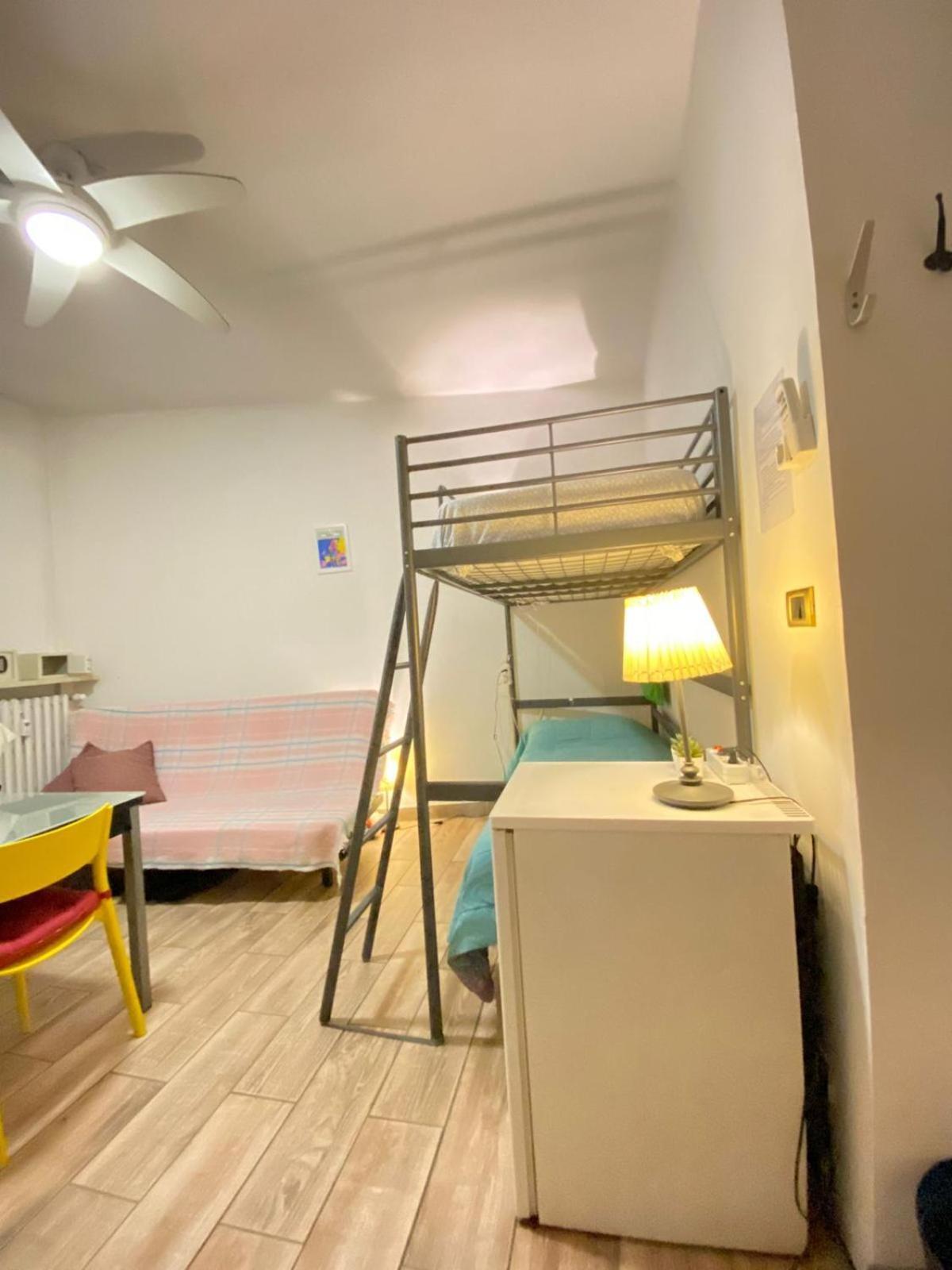 Europe Station Rooms Парма Екстер'єр фото